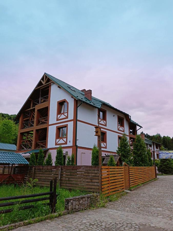 Hirskyy Svitanok Myhowe Exterior foto